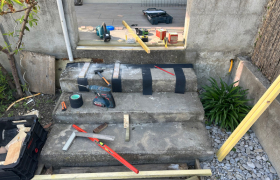 Modification pergola pour la mise en place d’une cuisine d’été et habillage escalier à Valence