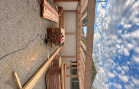 Double carport voiture avec zone de rangement à Geyssans